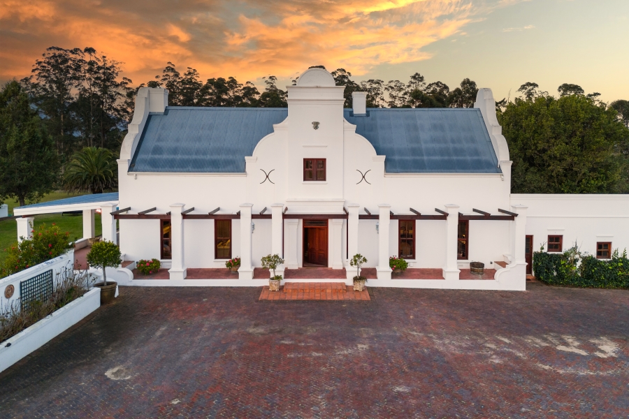 To Let 6 Bedroom Property for Rent in The Crags Western Cape